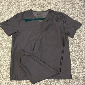 Graphite Figs Jogger Set